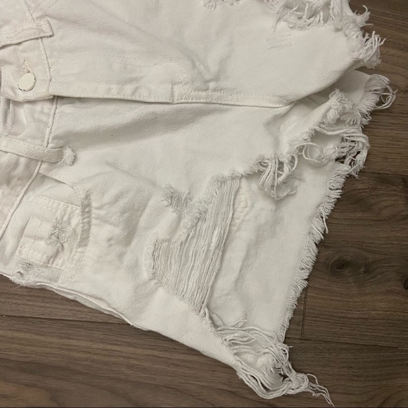 White distressed high waist shorts - Picture 2 of 4